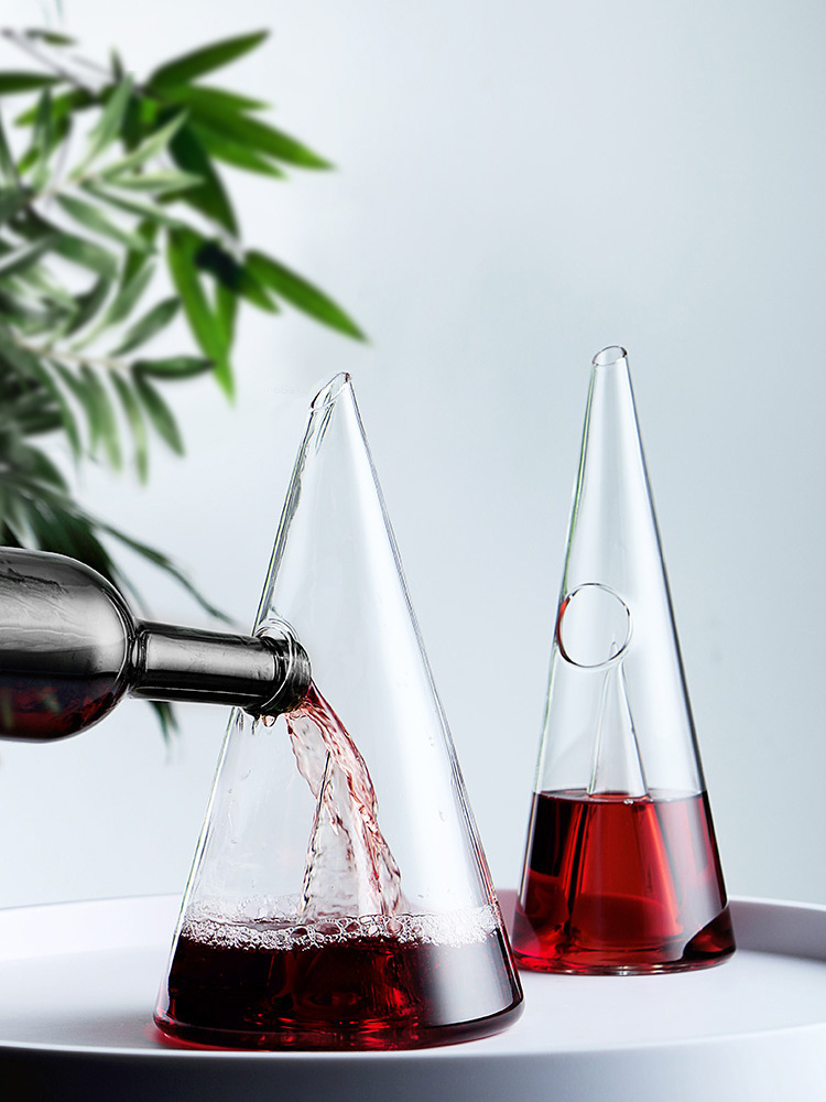 Decanter Aerator Set - Koni Şeklinde Şarap Dekanteri Ayırıcı Bar